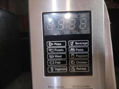microwave in new condition