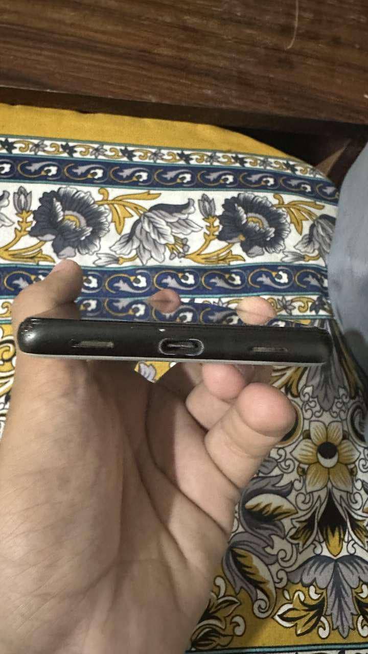 Google Pixel 6a 5