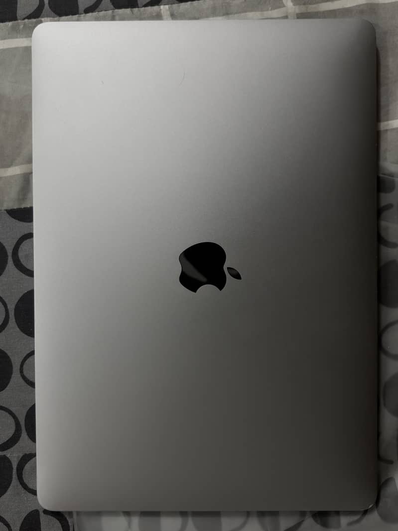 MacBook Pro 0