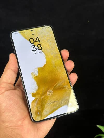 Samsung Mobile S22 Plus
