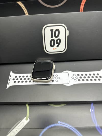 Apple Watch series 7 41mm brand new complete box