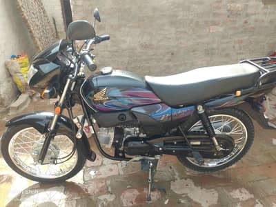 Honda pridor 100cc 25 Model Black color