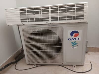 AC FOR SALE. . . Gree Inverter Split AC - Excellent Clean Condition