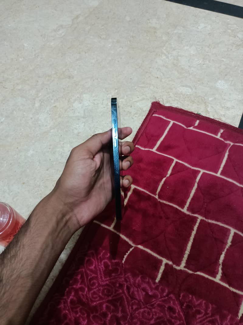 Apple iPhone 12 Pro Max 3