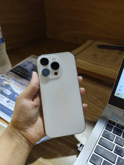 Apple iPhone 14 Pro