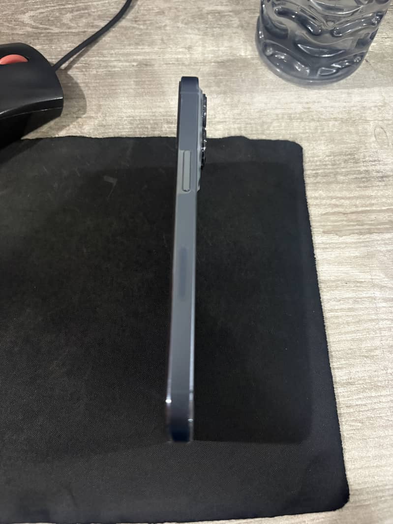 Apple iPhone 13 Pro 1