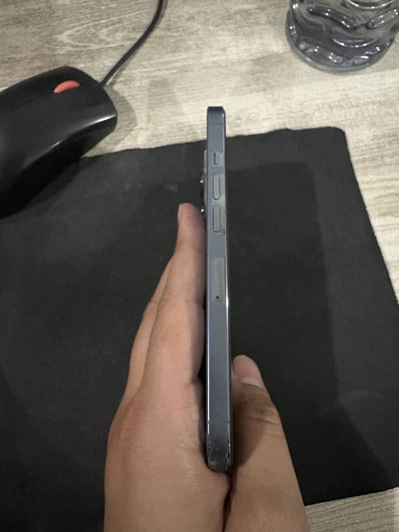 Apple iPhone 13 Pro 3