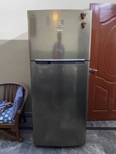 Dawlance signature refrigerator 91996NS/19 Cu ft | Excellent condition