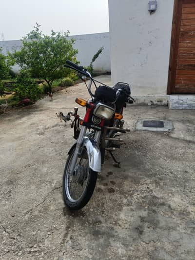 Hinda CD 70