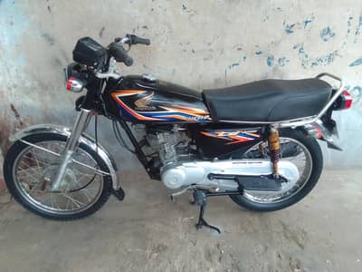 Honda CG 125 2018 Model Karachi Number