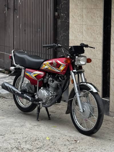 Honda CG 125 2025