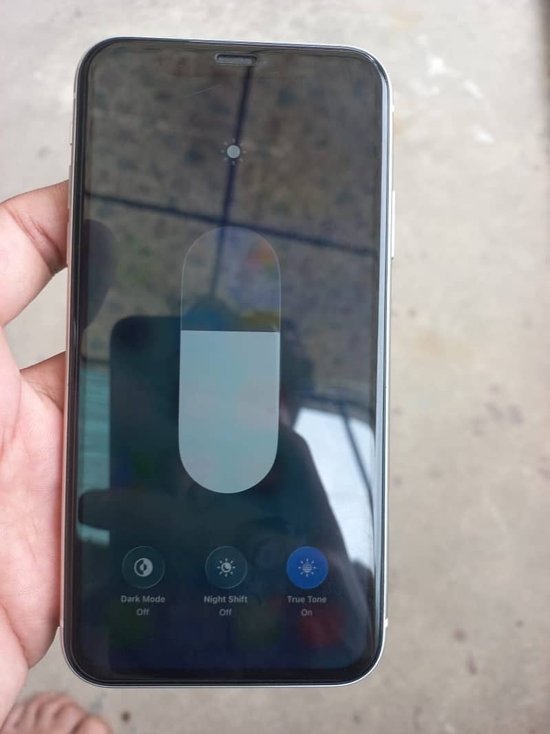 Apple iPhone 11 3