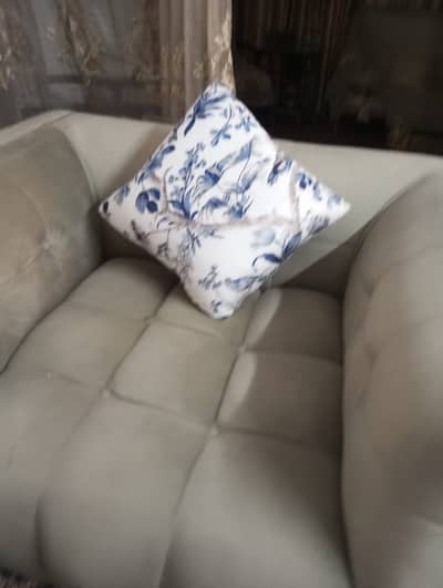 7 Seater Sofa Set Brand New Condition 4 2 1