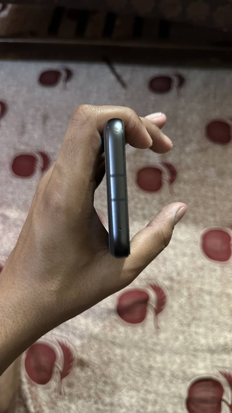 Google pixel 8a 3