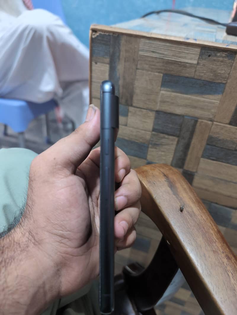 Google Pixel 8 3