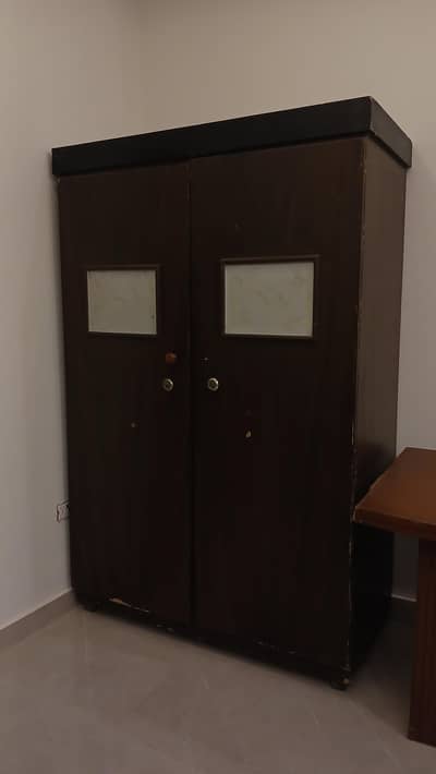 2 door cupboard