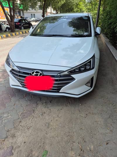Hyundai Elantra 2023