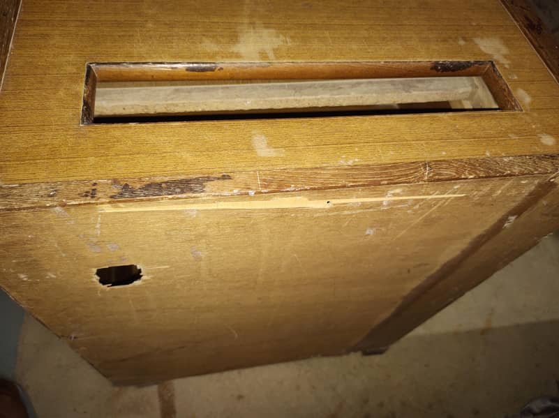 COMPUTER TABLE 3