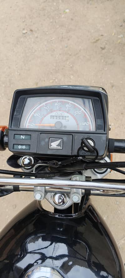 Honda CD 70 2025 | Urgent Sale | Karachi Number | All Documents Clear