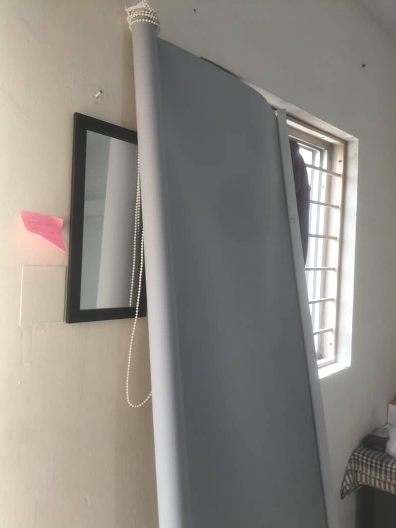 office window blind 1