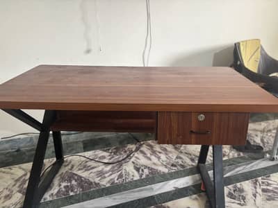 4ft Computer Table with Steel Stand + Drawer | 10/10 Condition