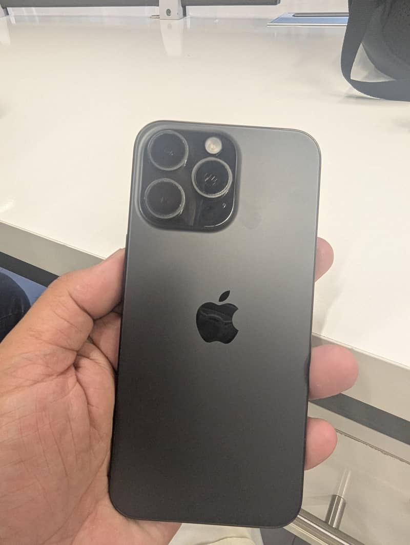 iphone 15 pro max 1
