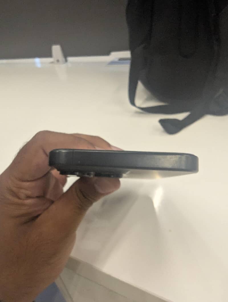 iphone 15 pro max 2