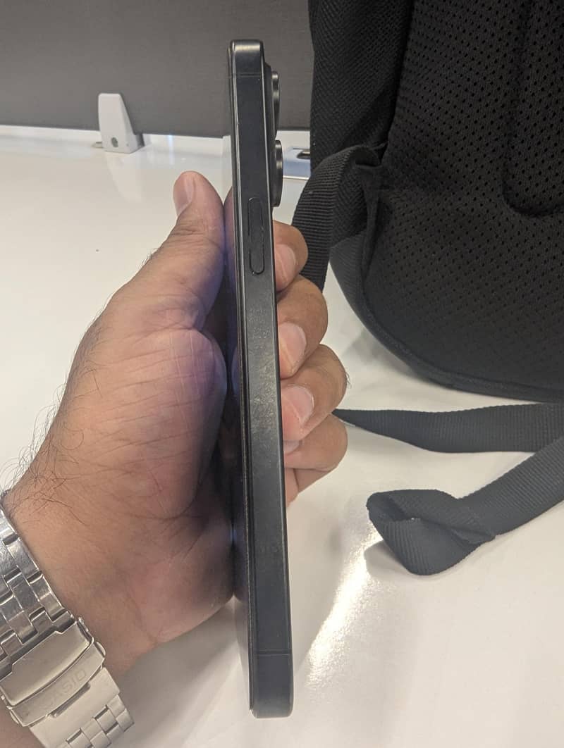 iphone 15 pro max 3