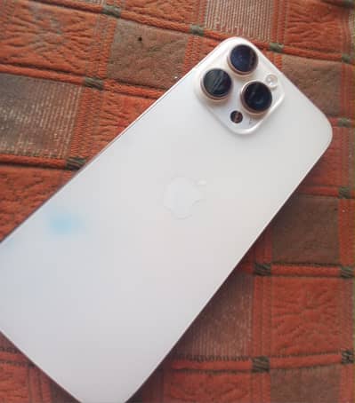 Apple iPhone 16 Pro Max desert titanium Clean condition 10/10