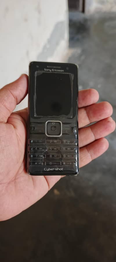 Sony Ericsson K770i