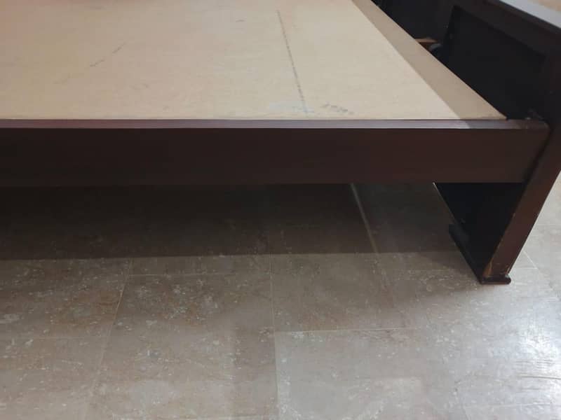 SINGLE BED 5