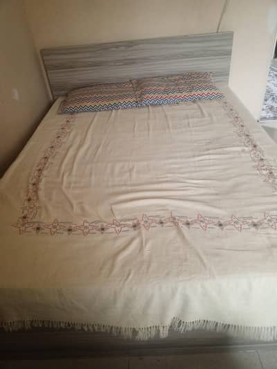selling bed