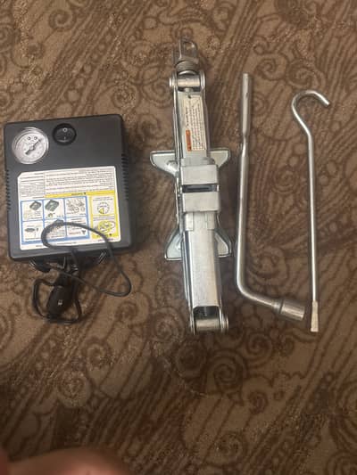 Suzki company original jack set tyre air machine brand new unused