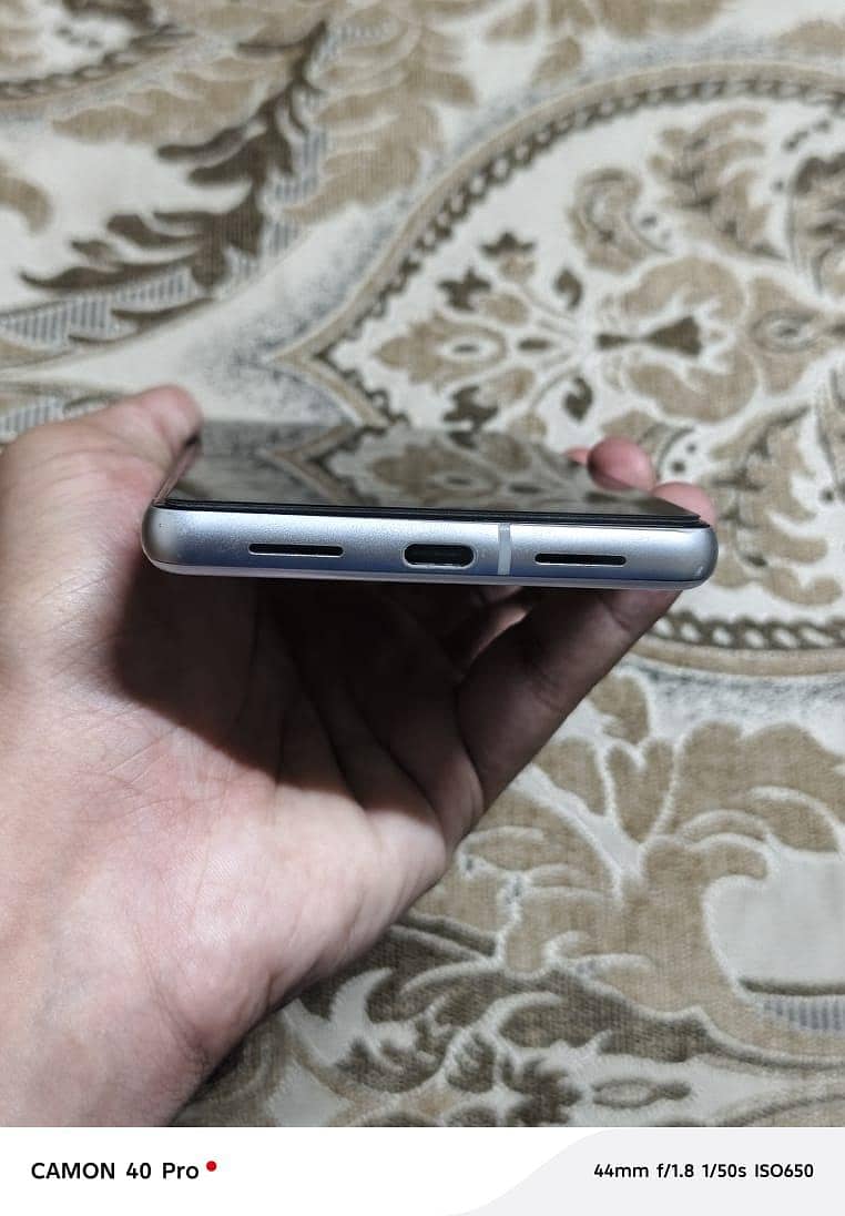 Google Pixel 7 4
