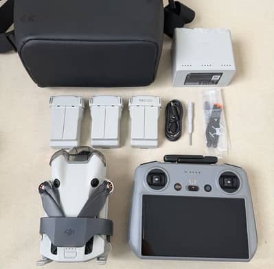 DJI Mini 4 Pro fly more combo plus