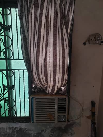 windo ac 220 volts in running condition