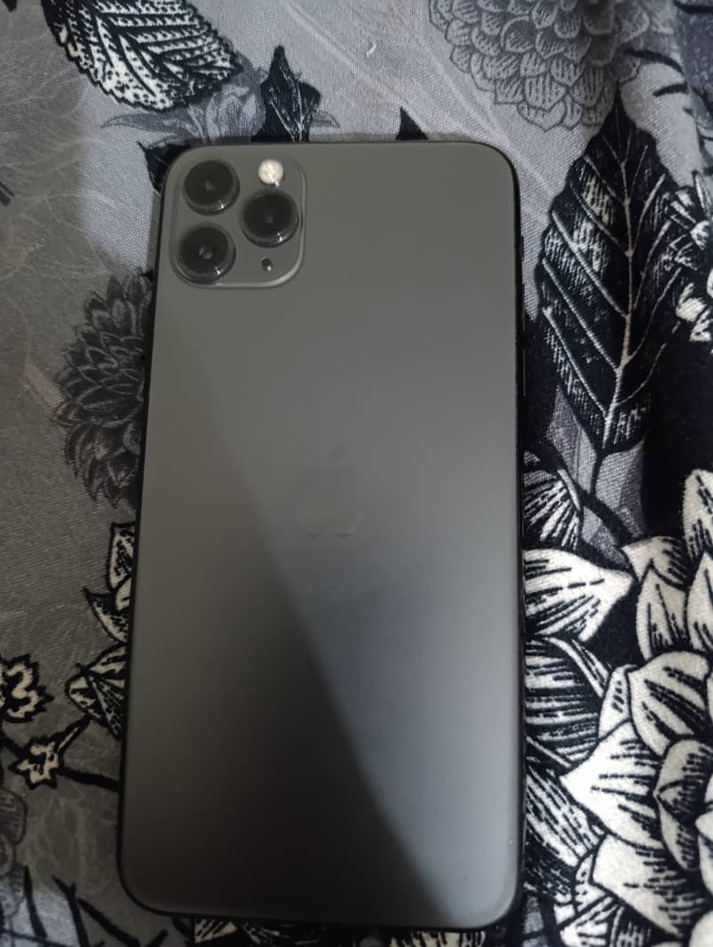 Apple iPhone 11 Pro Max 1