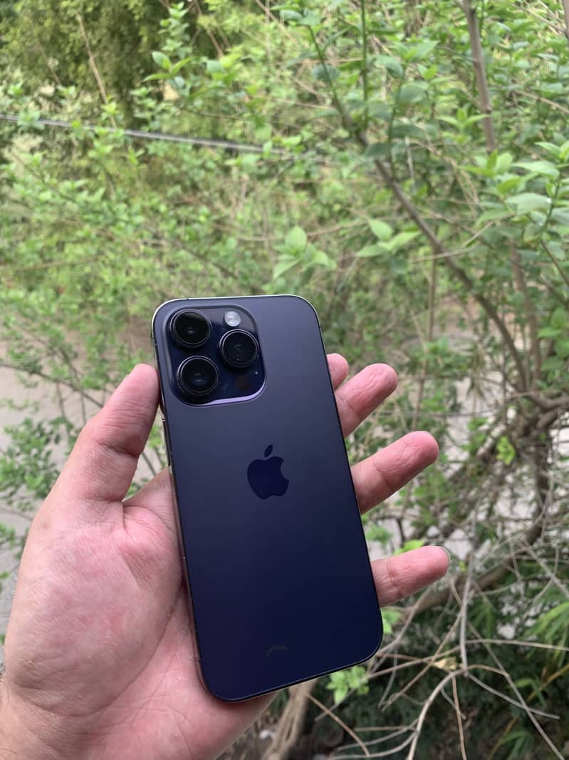 iPhone 14 Pro 0