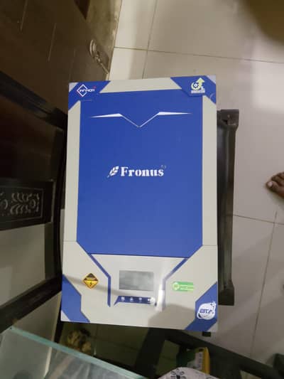 fronus pv700 use but fine condition