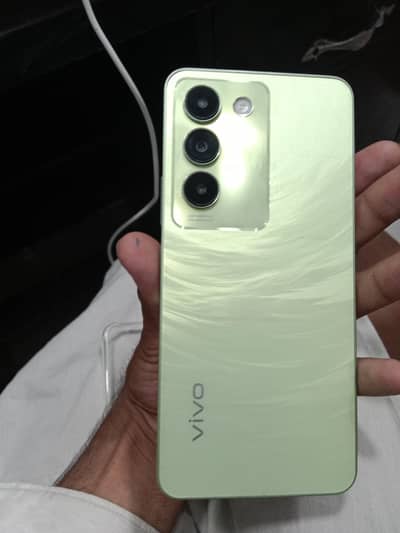 Vivo Y100