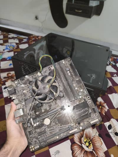1-2 Year used Motherboard and CPU for sale INTEL + GIGABYTE