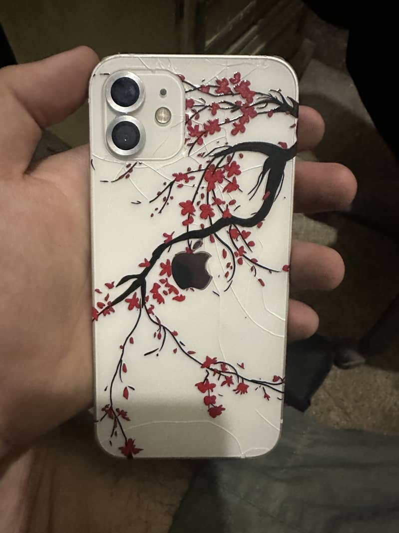 Apple iPhone 12 3