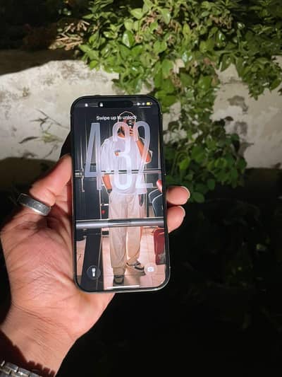 Apple iPhone 16 Pro