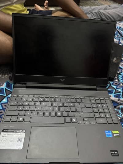 HP VICTUS 15