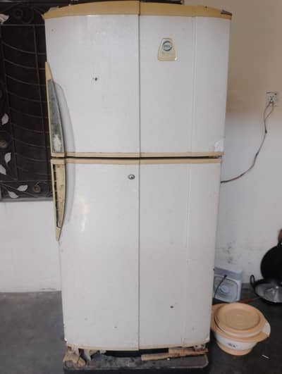 Pel Full Size Refrigrator Exilent Colling