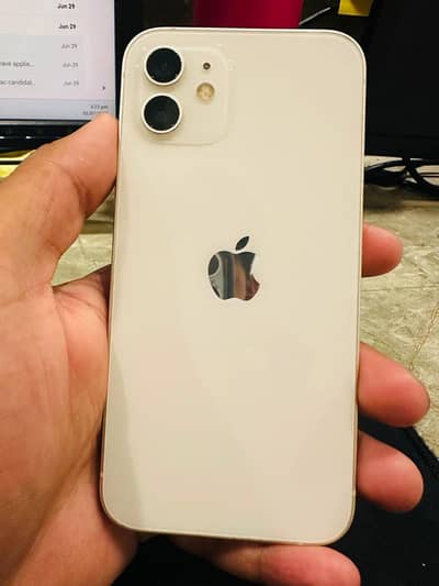 Apple iPhone 12