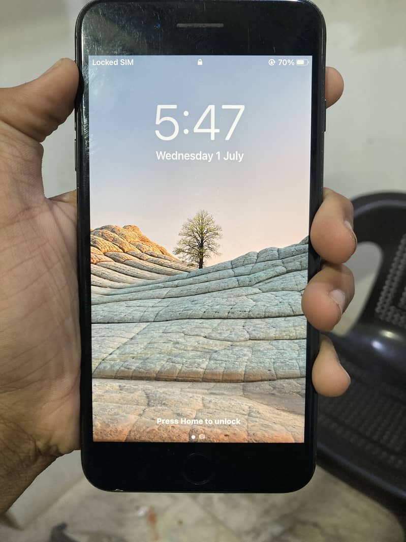 Apple iPhone 7 Plus 1