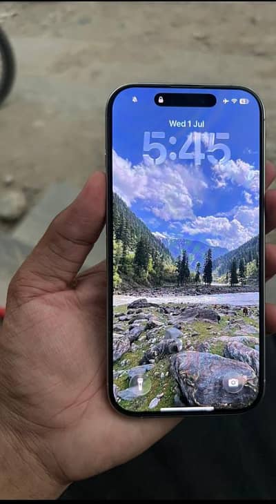 Apple iPhone 16 Pro