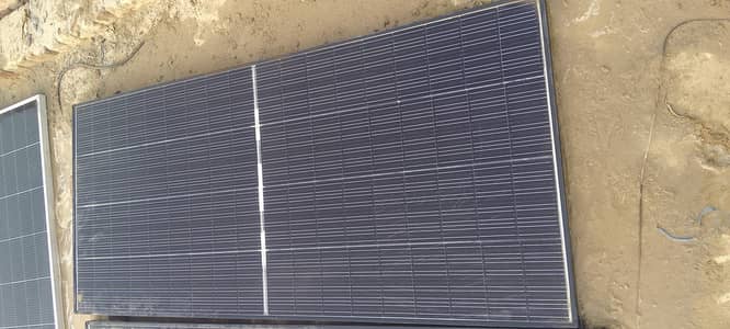 280 watts solar panel