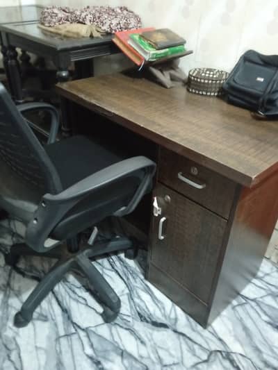 Computer table and chair